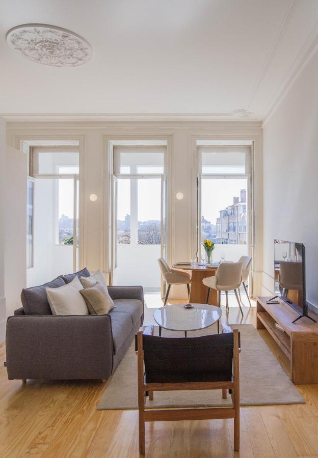 Modern Charming Loft With Balcony In Central Porto Exterior photo
